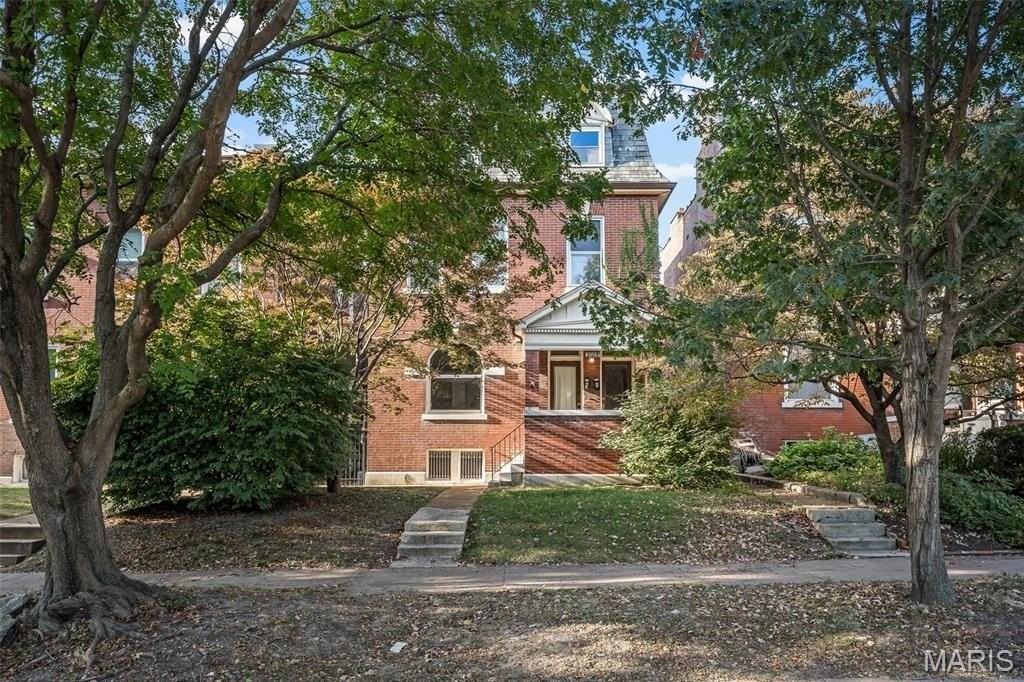 2028 Russell Blvd #2F