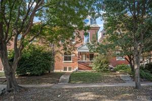 featured image of 2028 Russell Blvd #2F