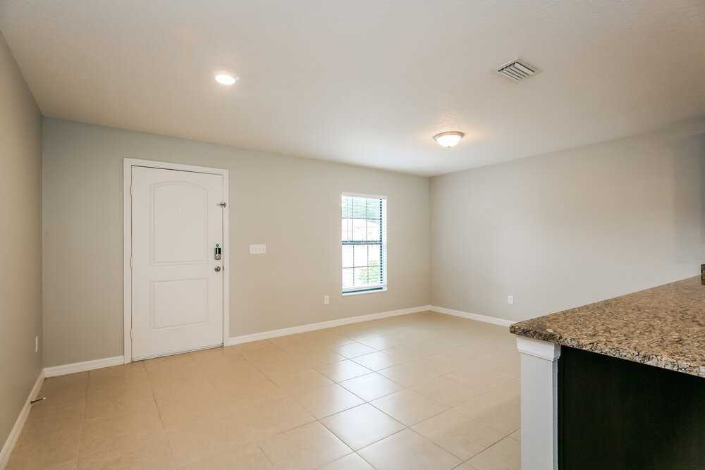 6543 Redbay Dr - Photo 4 of 16