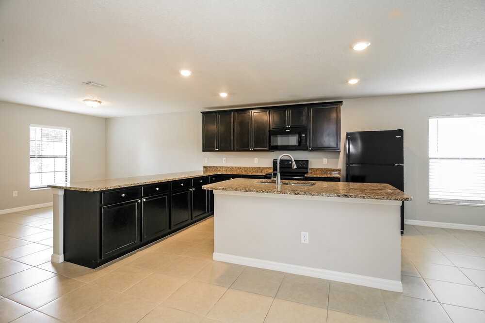 6543 Redbay Dr - Photo 6 of 16