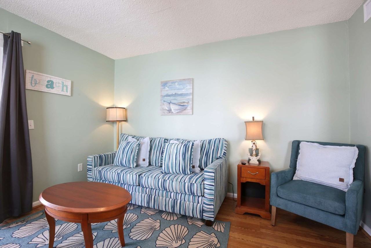 608 Carolina Beach Ave S #1302670P - Photo 2 of 32