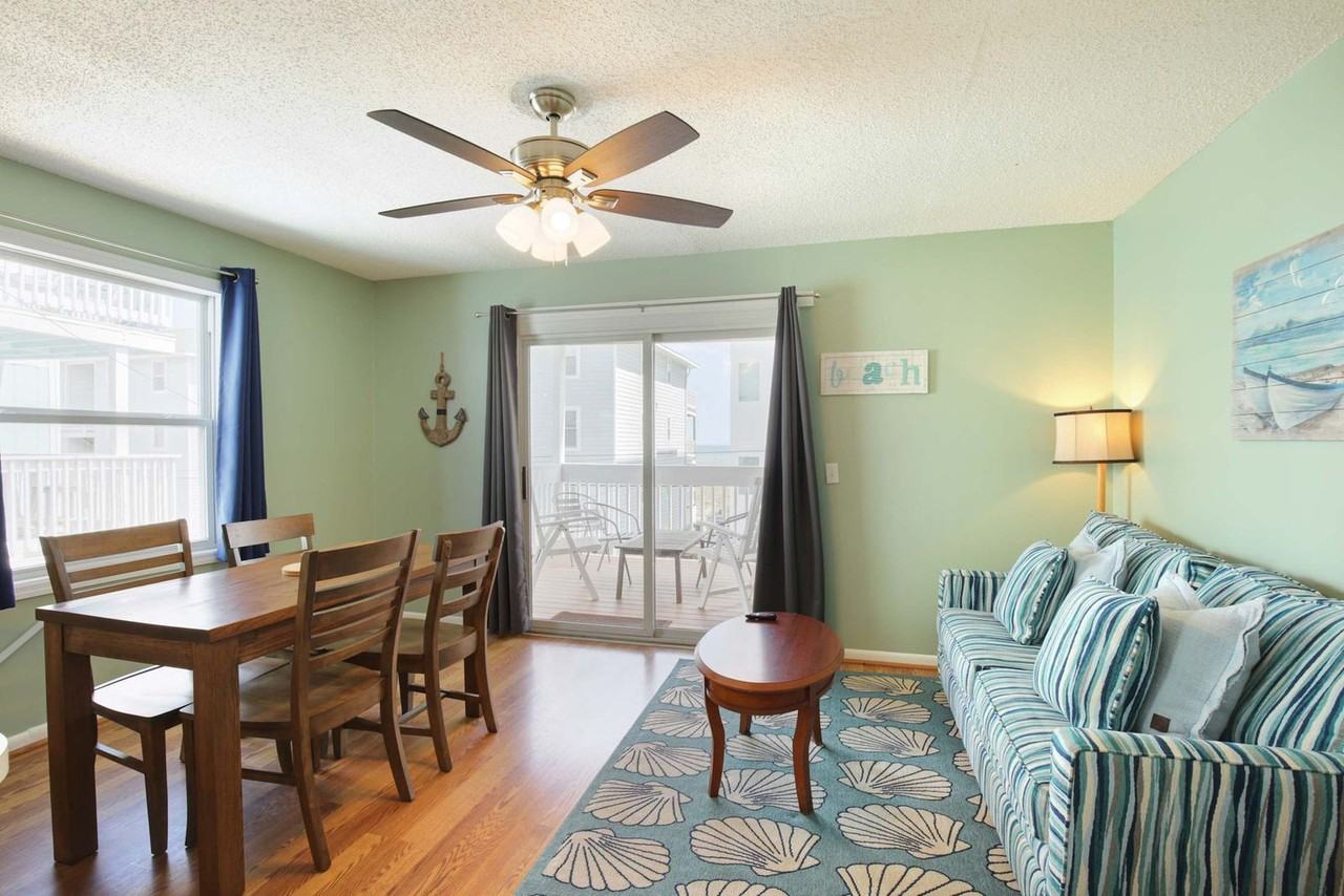 608 Carolina Beach Ave S #1302670P - Photo 5 of 32