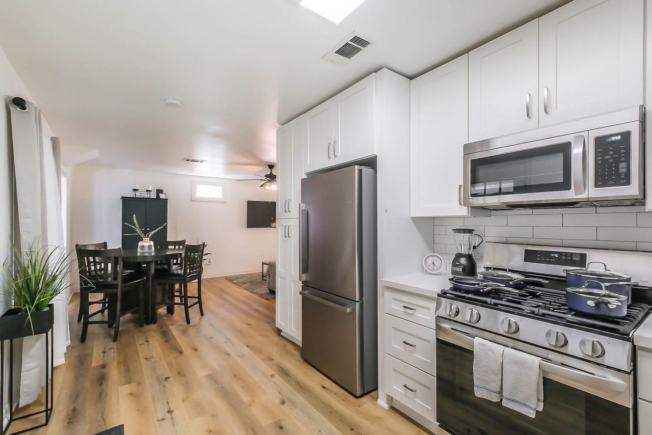 6705 Lodge St #1316410P - Photo 3 of 21