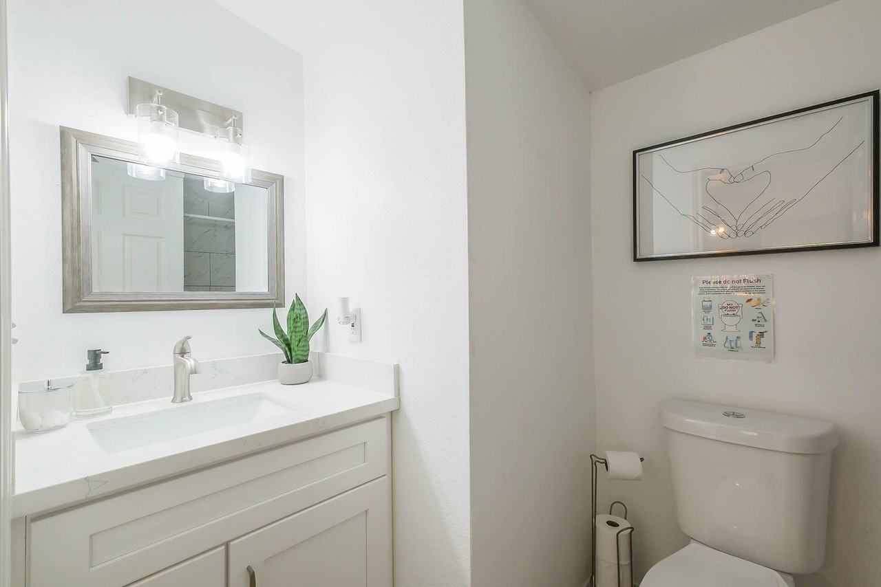 6705 Lodge St #1316410P - Photo 5 of 21