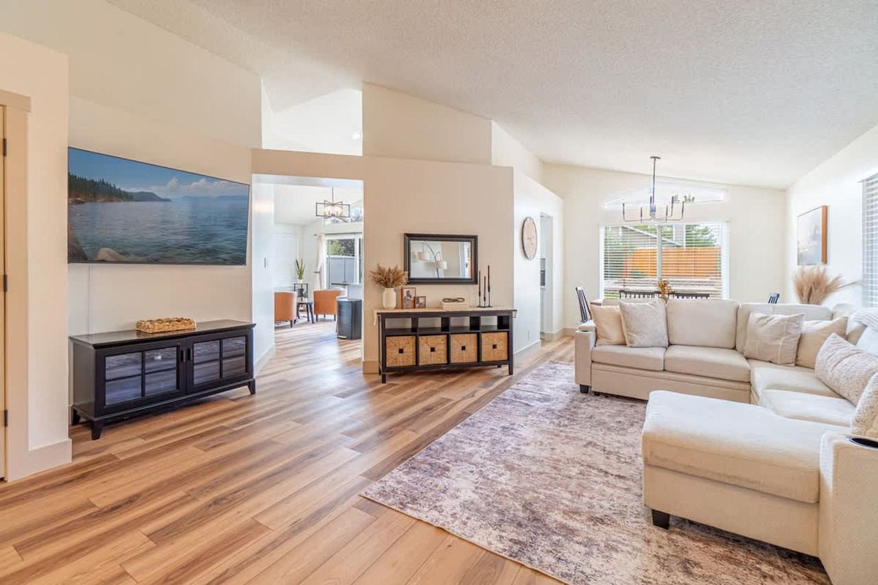 1059 Chesterfield Ct #1317432P - Photo 7 of 39