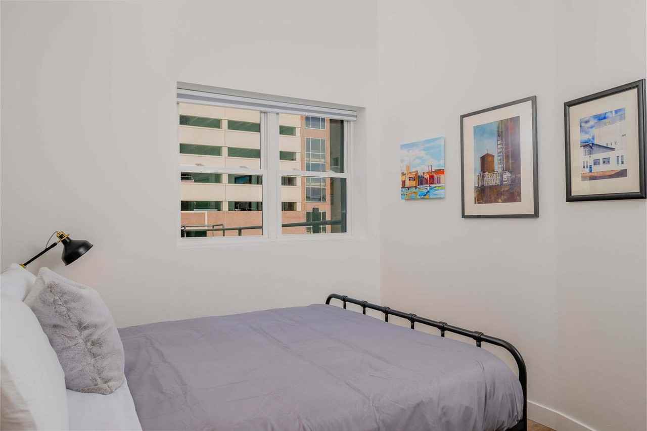 125 W Wisconsin Ave #1318207P - Photo 6 of 14