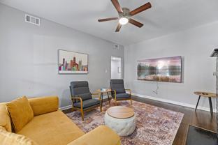 909 W Agatite Ave - Photo 1 of 1