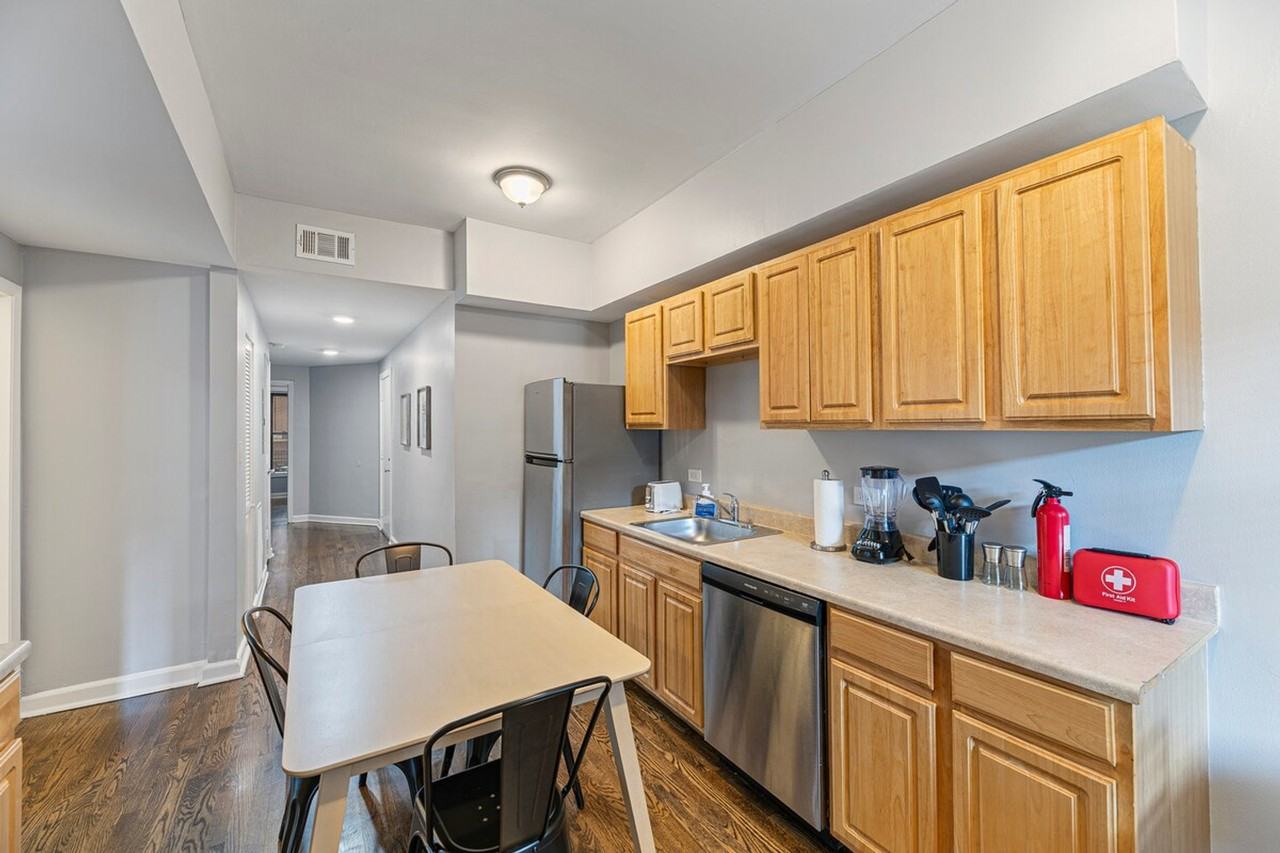 907 W Agatite Ave #1319628P - Photo 6 of 18