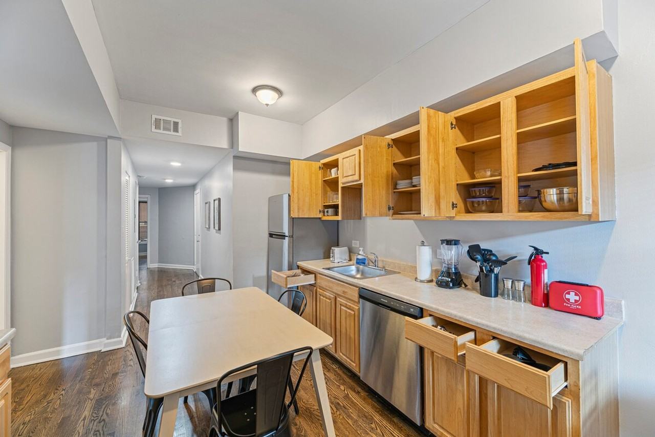 907 W Agatite Ave #1319628P - Photo 7 of 18