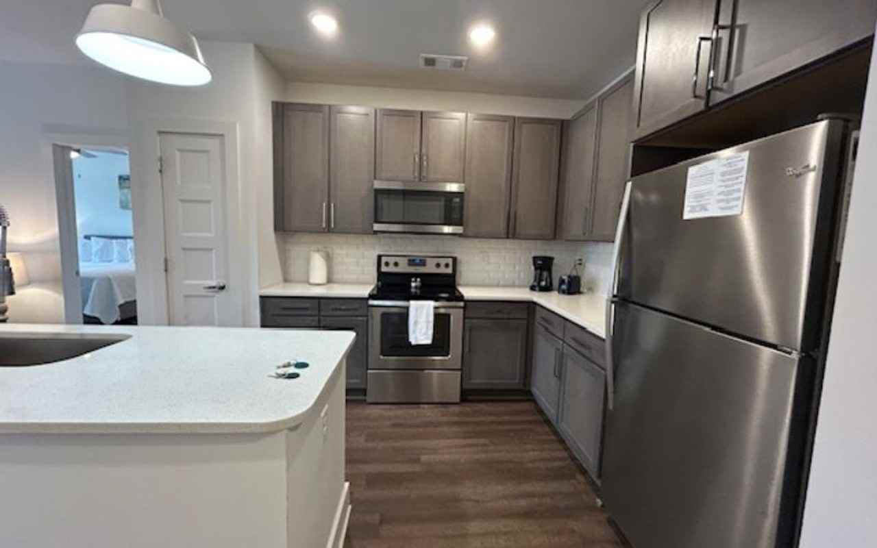 10105 Westside Parkway - Photo 4 of 23