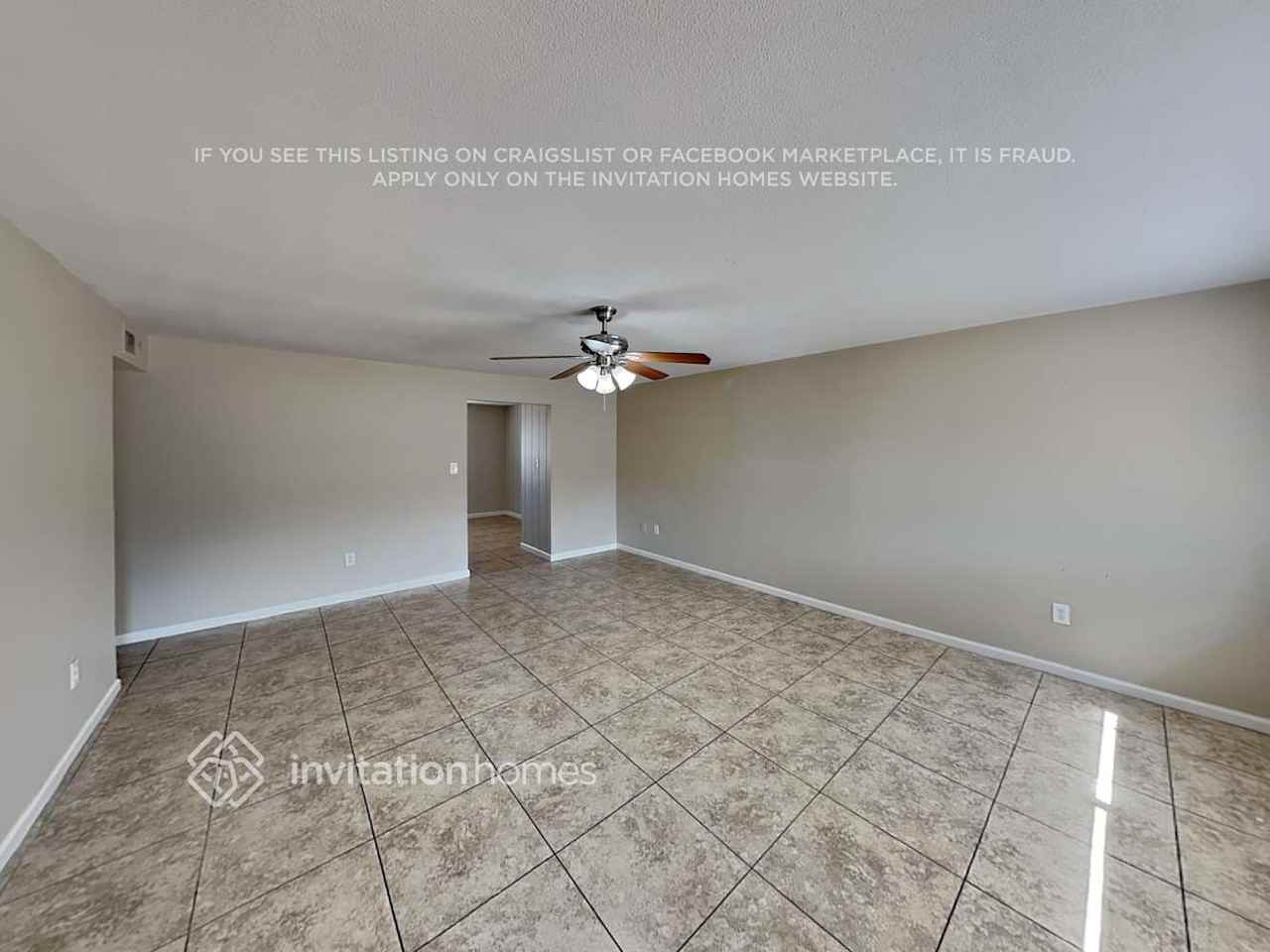 1536 W Andorra Dr - Photo 5 of 17