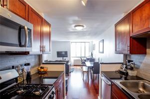 featured image of 600 East 8th Street #12N