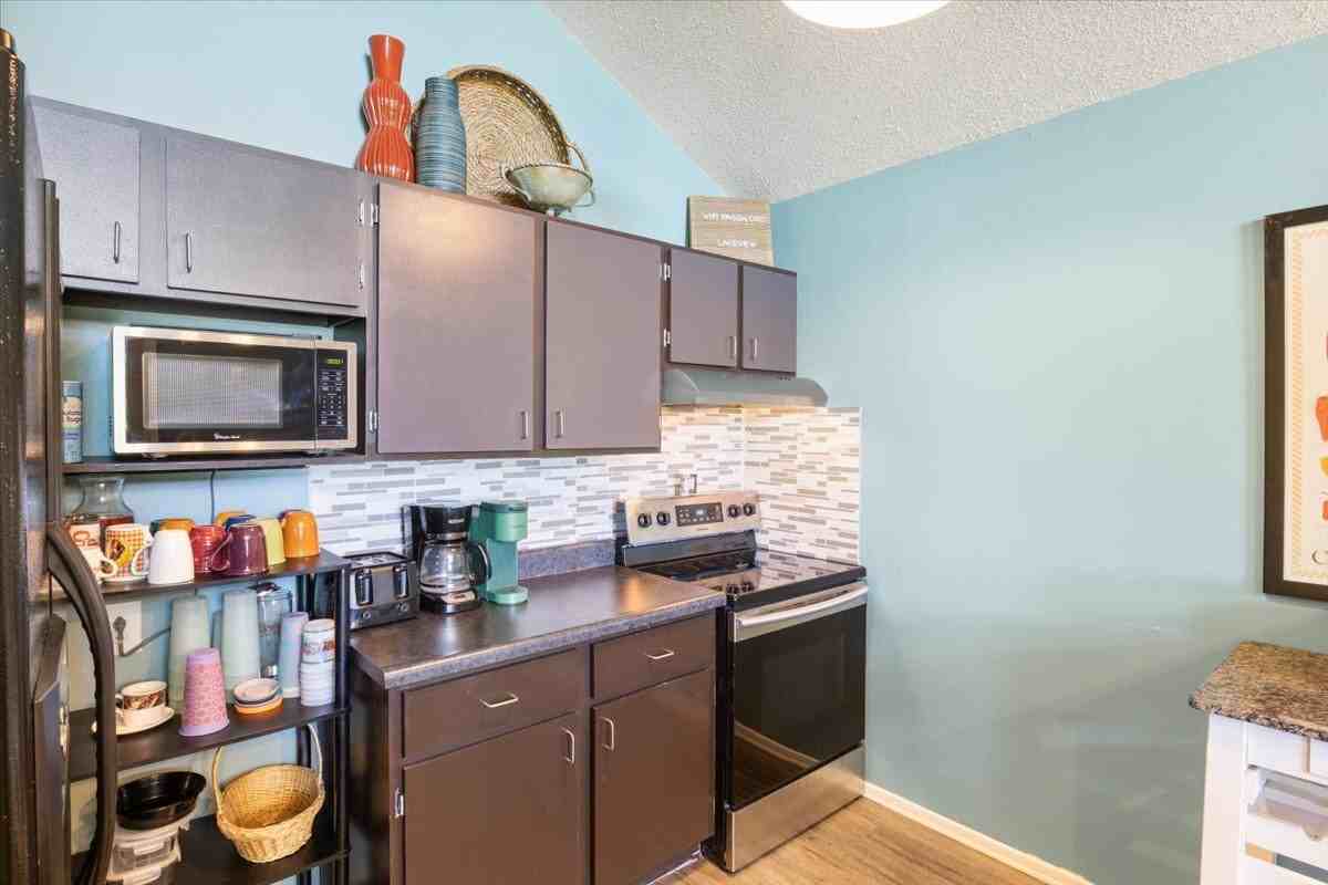 147 Walkers Cay Dr - Photo 5 of 50