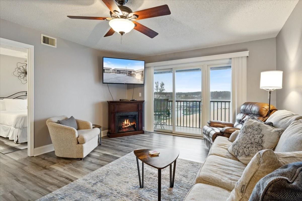 1554 Harbor Pt #1 - Photo 2 of 50