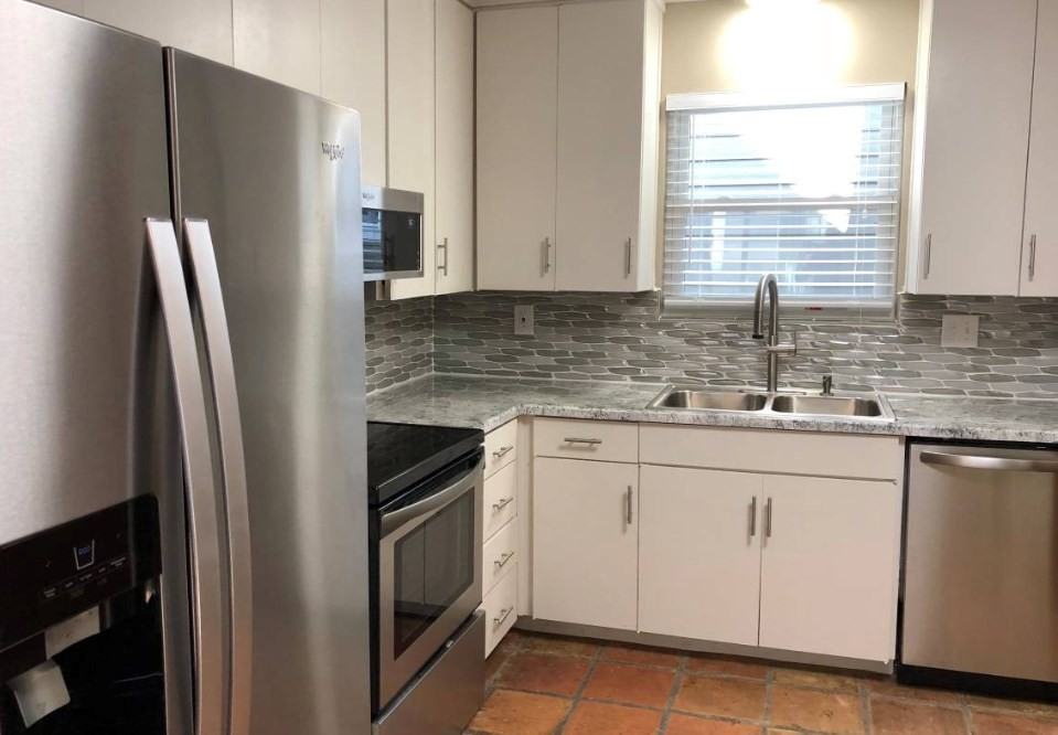 3804 Pennsylvania Avenue - Photo 3 of 11