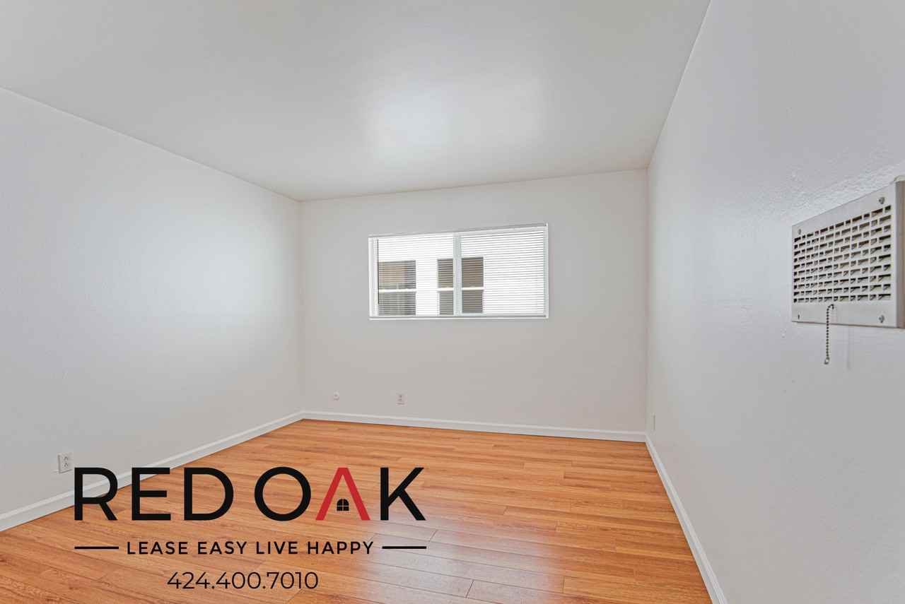 5624 Fair Ave - Photo 6 of 16