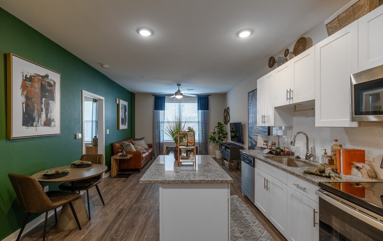 Walcott Jeffersonville - Photo 2 of 36