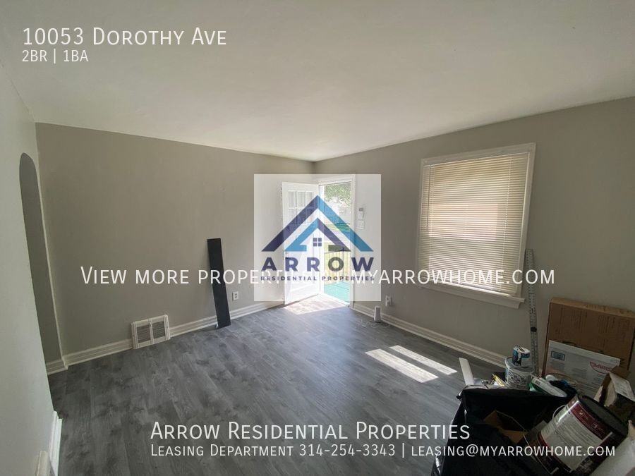 10053 Dorothy Ave - Photo 3 of 12