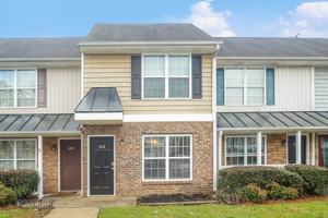 featured image of 409 W I Pkwy