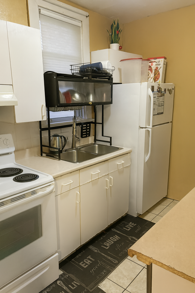 Pillette Rd & Tecumseh Rd E - Photo 6 of 7