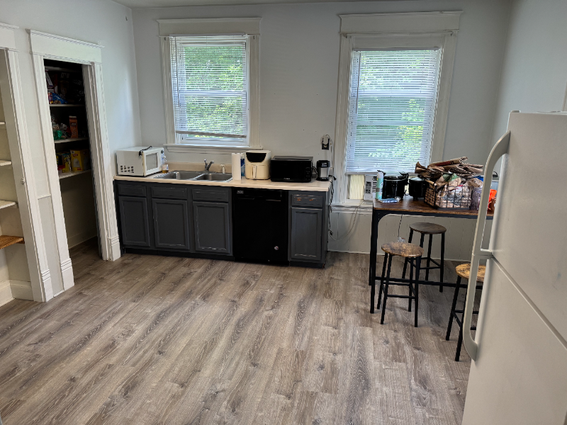 420 Ada St #2 - Photo 2 of 11