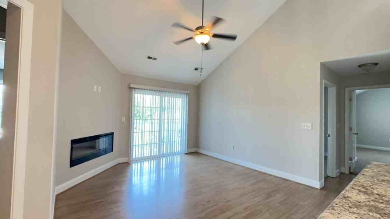 The Gables of Spring Creek - Photo 2 of 22