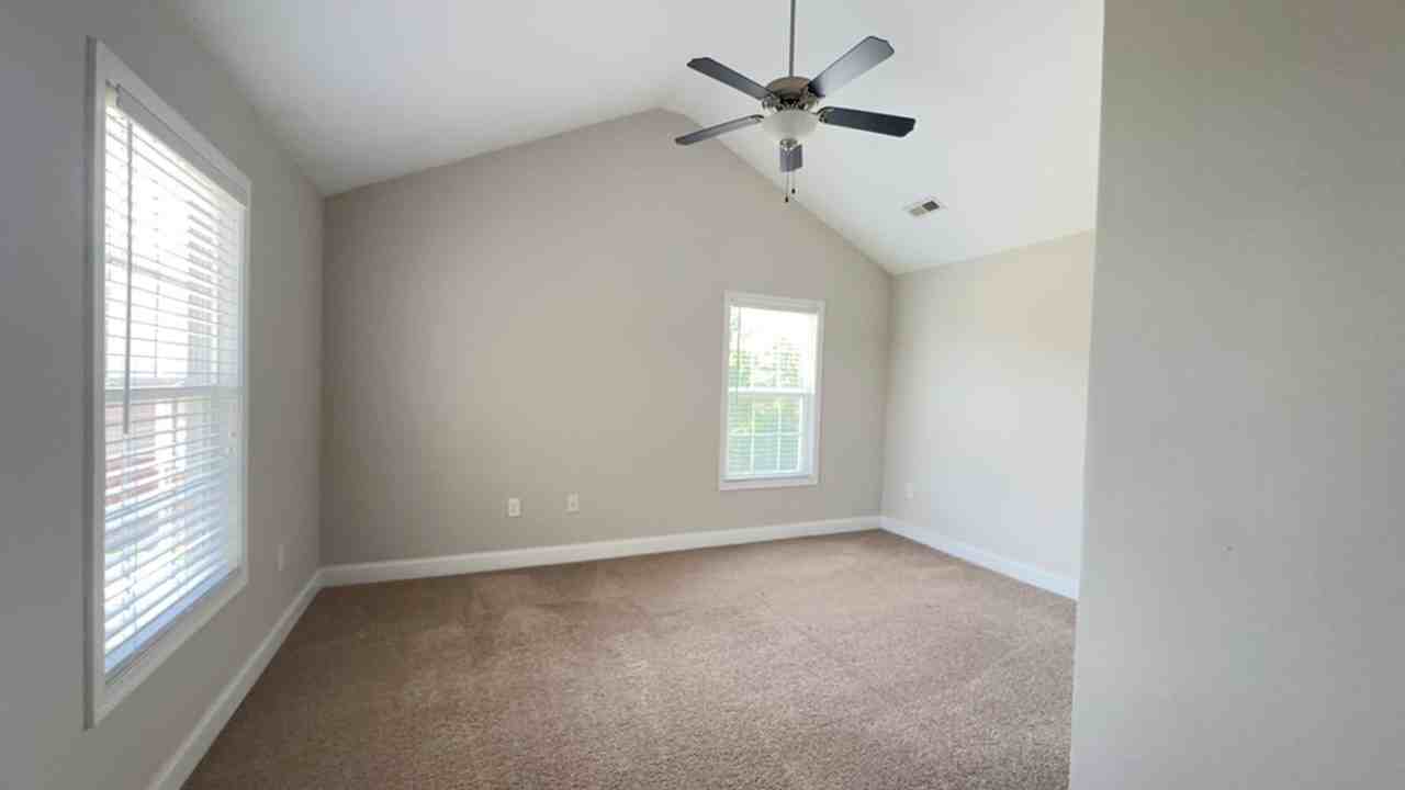 The Gables of Spring Creek - Photo 4 of 22