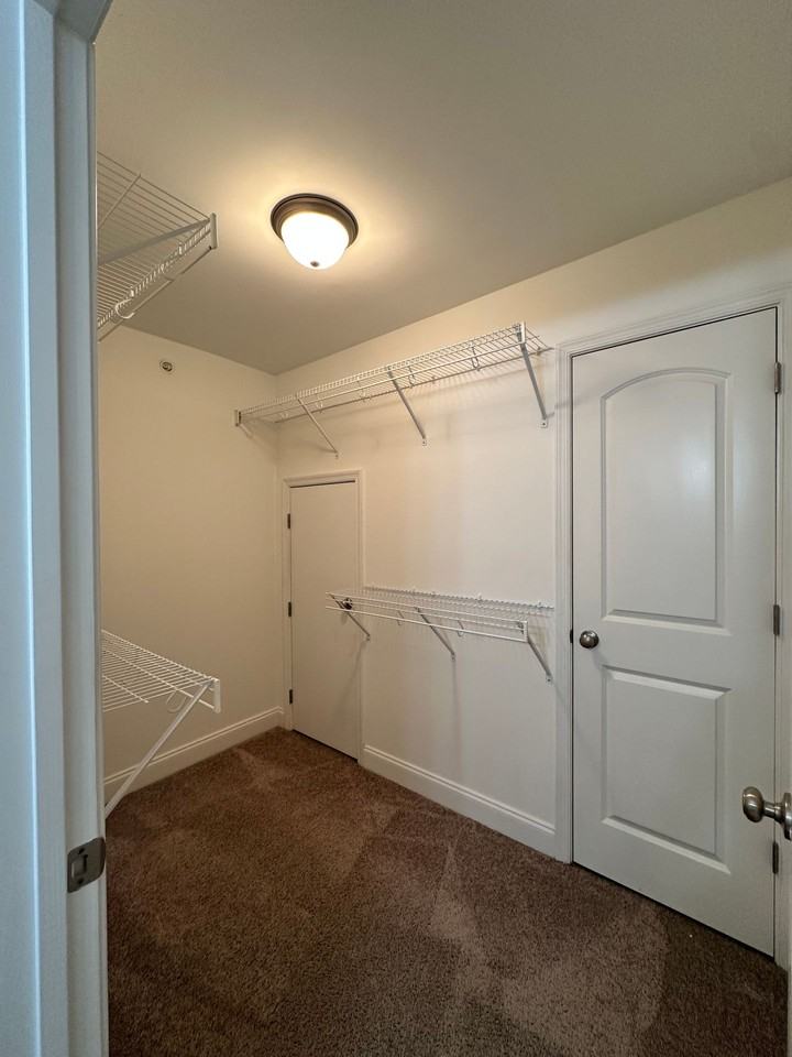 The Gables of Spring Creek - Photo 6 of 22