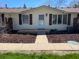 featured image of 1583 Highland Park Dr #C