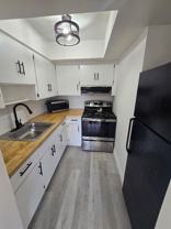 212 Se 9th Ave - Photo 1 of 1