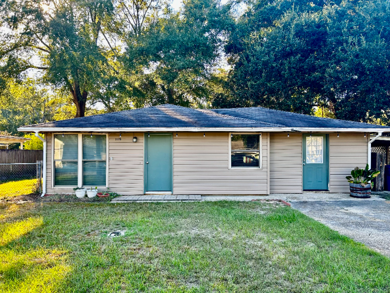 1115 N Texas St - Photo 2 of 16