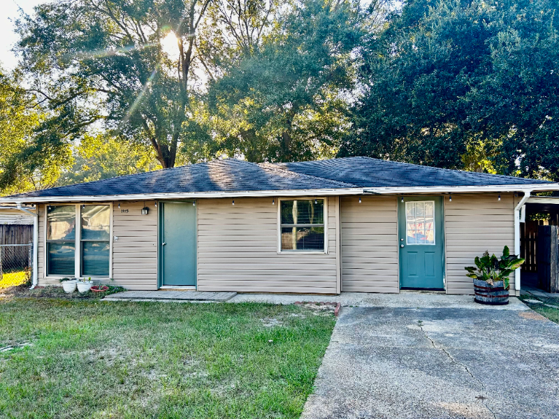 1115 N Texas St - Photo 3 of 16