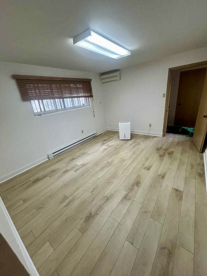 9000 Boulevard Viau - Photo 3 of 14