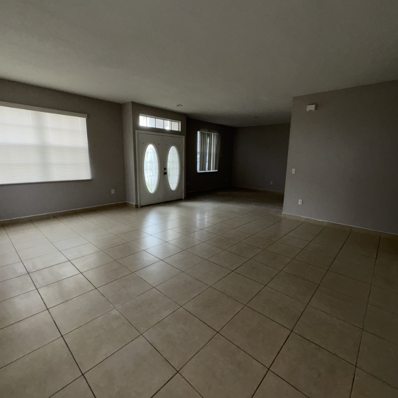 517 Heather Glen Dr - Photo 2 of 16