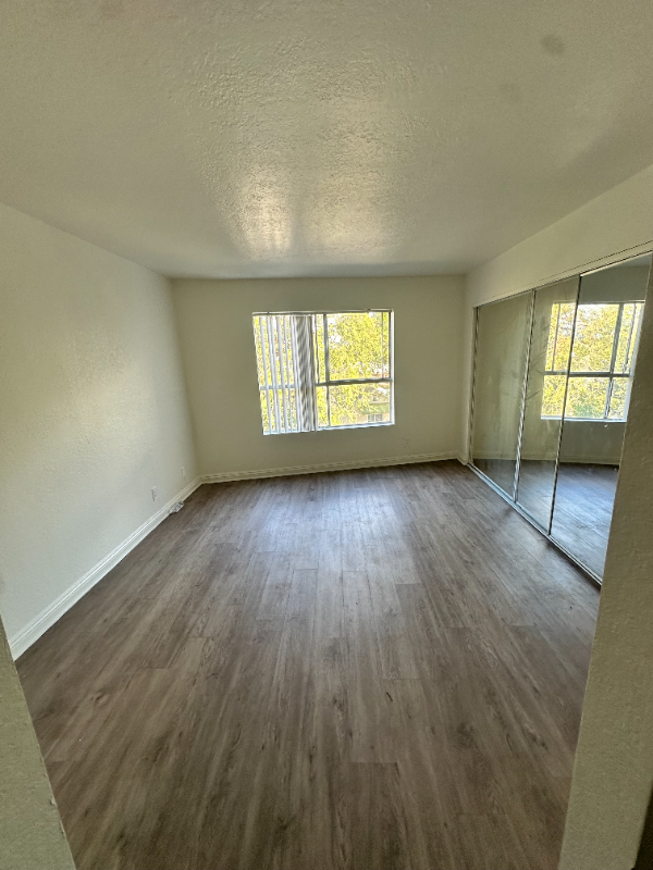 15009 Moorpark St #313 - Photo 3 of 7