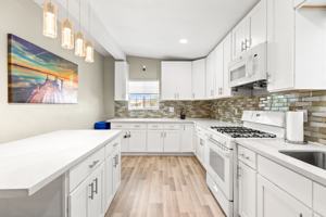 featured image of 2417 E Wilson Ave