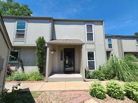 4711 W Moorhead Cir - Photo 1 of 1