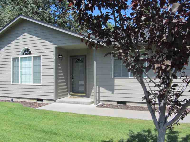 1636 Se Virginia Rd - Photo 2 of 9