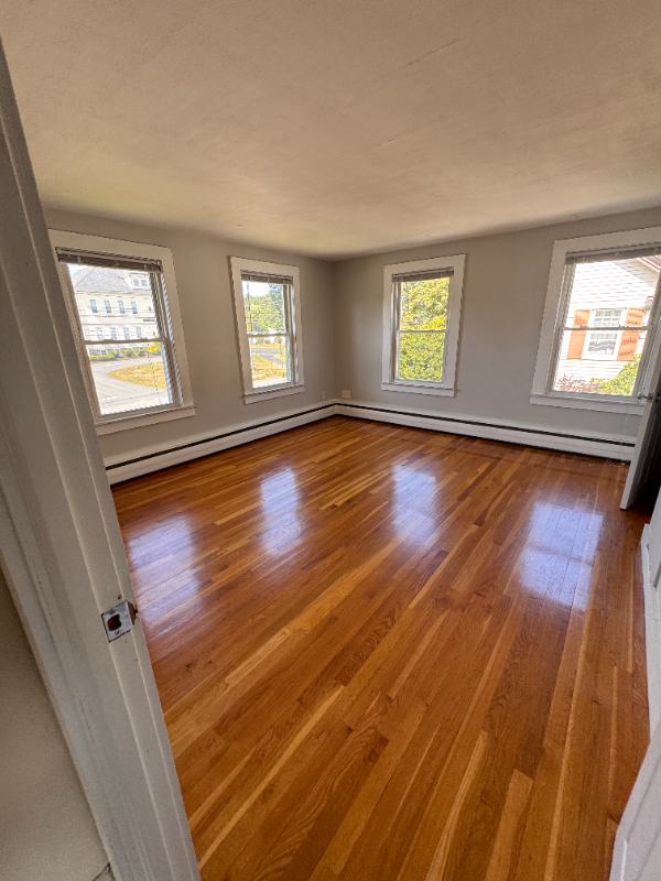 131 Main St #2F - Photo 3 of 6