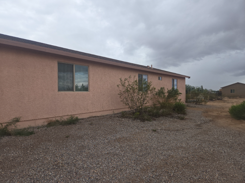 11459 W Anthony Dr - Photo 2 of 4