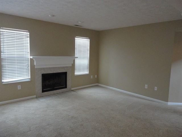12700 Hearthstone Dr - Photo 3 of 18