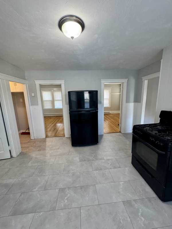 31 Falmouth St #2 - Photo 2 of 11