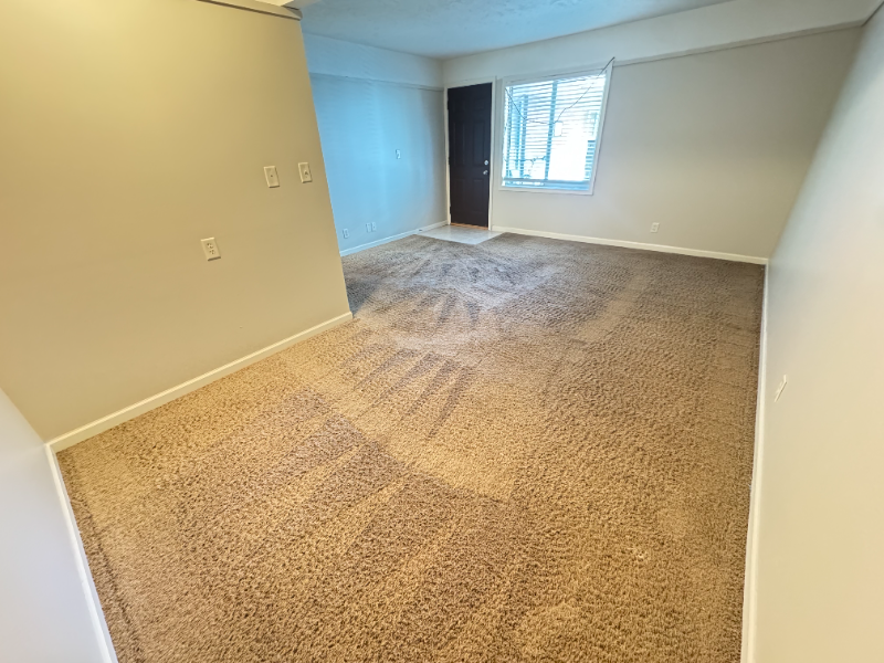 1425 G St #6 - Photo 5 of 10