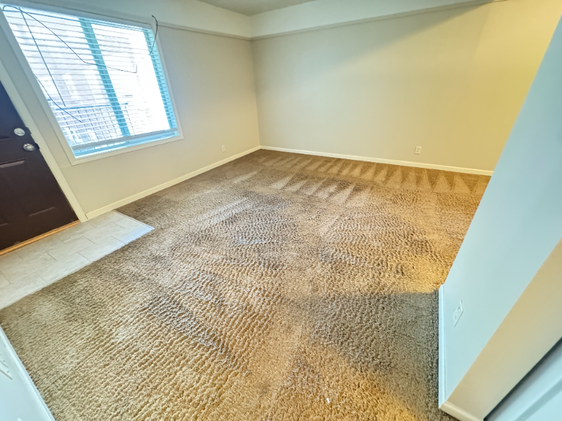 1425 G St #6 - Photo 7 of 10