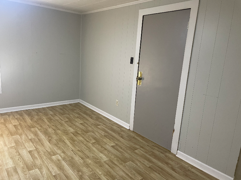 186 Larkin Rd - Photo 3 of 10