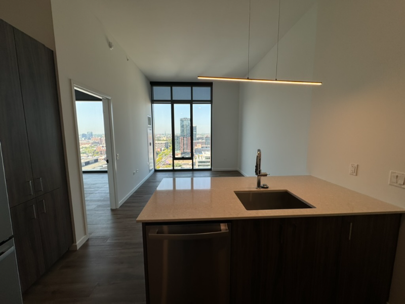 144 N Aberdeen St #1306 - Photo 3 of 20