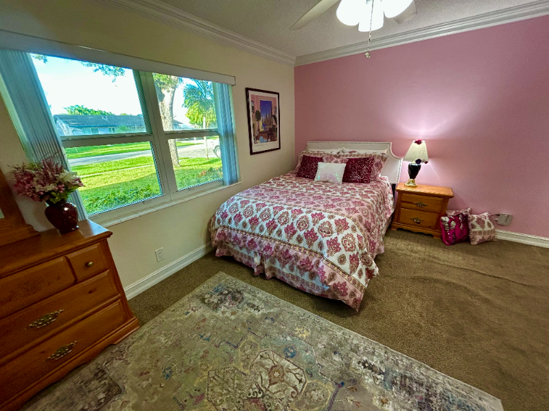 9512 Saddlebrook Dr - Photo 4 of 19