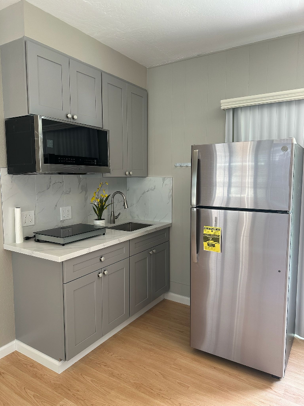 3903 Manzanita Ct - Photo 6 of 11