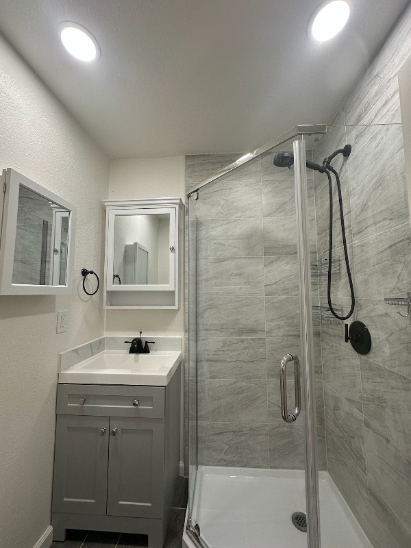 3903 Manzanita Ct - Photo 5 of 11