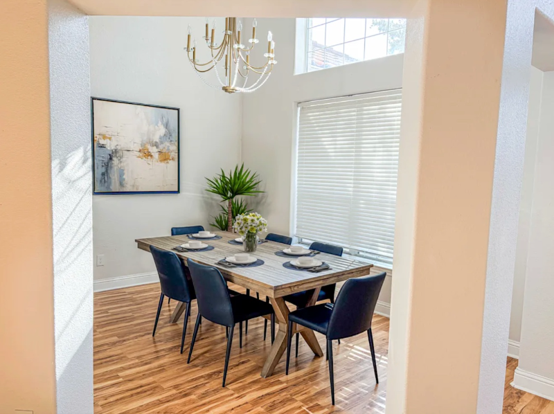 4224 Las Brisas Dr - Photo 4 of 15